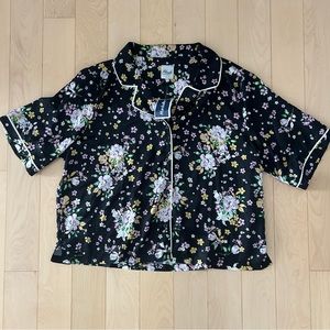 Black Floral Kimono Style Button Down Shirt NWT